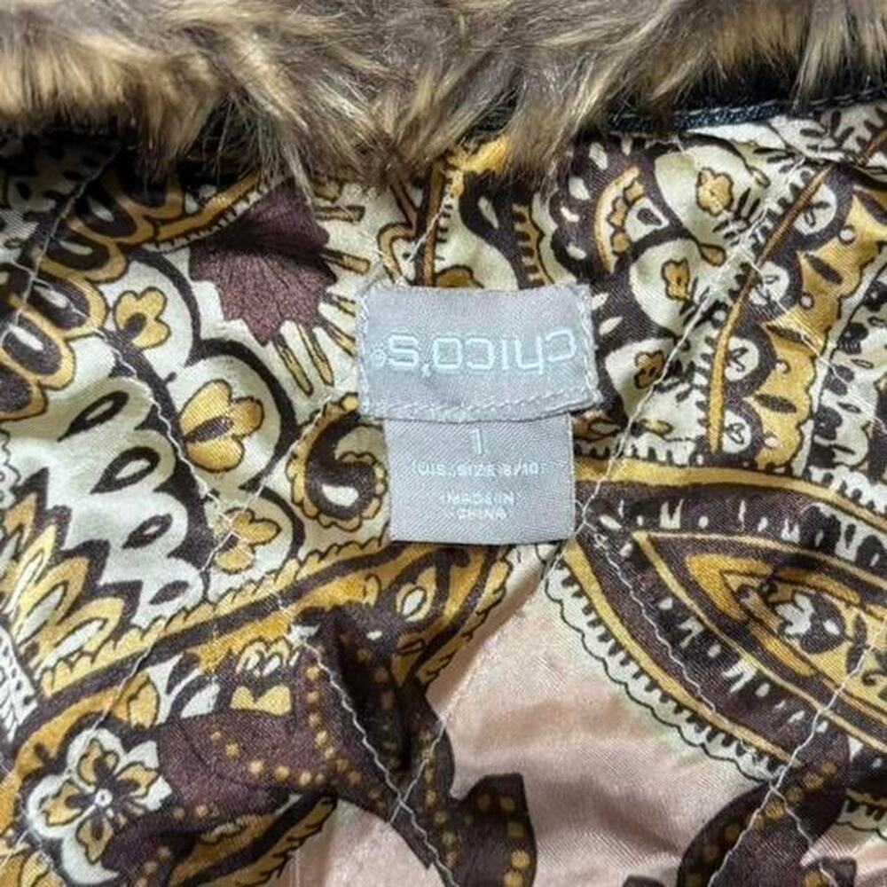 Vintage Fur Neck Denim Jacket Fits Size Medium Chicos (1) Outerwear Jacket - Picture 4 of 5